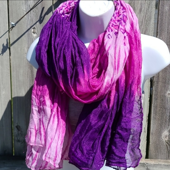 Scarf Sarong with Purple & Pink Animal Print - Picture 2 of 4